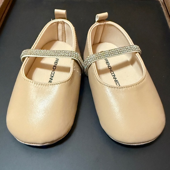 French Connection Baby Flat Walker Fashion Shoes Tan beaded strap Size 3, 4 NWT - Picture 2 of 6